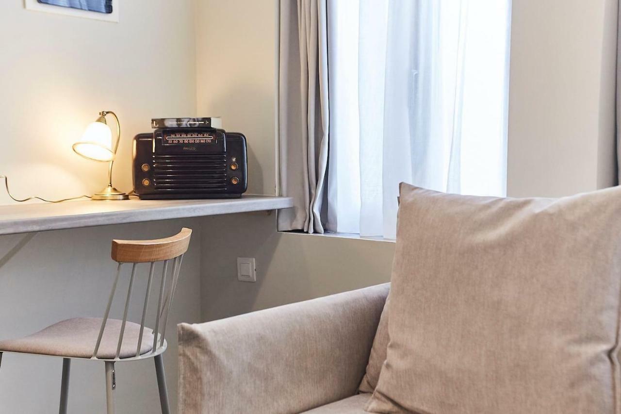 Stay In A Hip Decorated Studio Near Acropolis! Атина Екстериор снимка