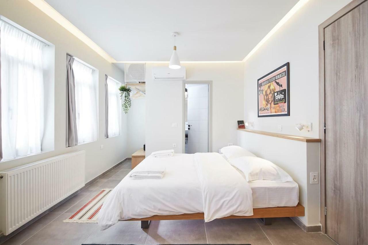 Stay In A Hip Decorated Studio Near Acropolis! Атина Екстериор снимка